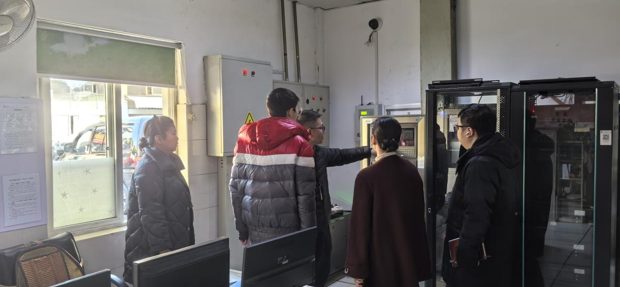 政企聯(lián)動(dòng)查隱患 筑牢商城安全線