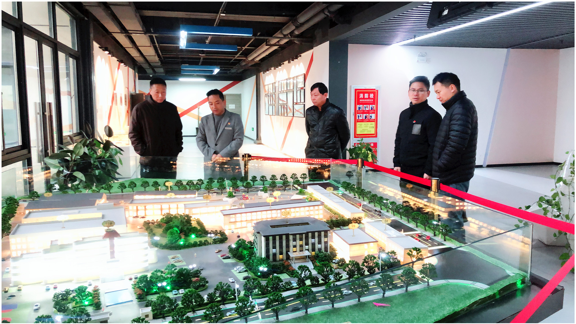 廬陽(yáng)區(qū)政協(xié)黨組成員、秘書長(zhǎng)尹楊 蒞臨廬陽(yáng)建華文創(chuàng)園調(diào)研指導(dǎo)